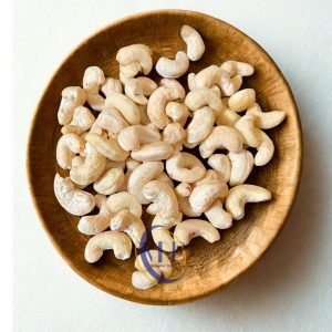 Raw Cashew Kernel / Anacardium Occidentale w320